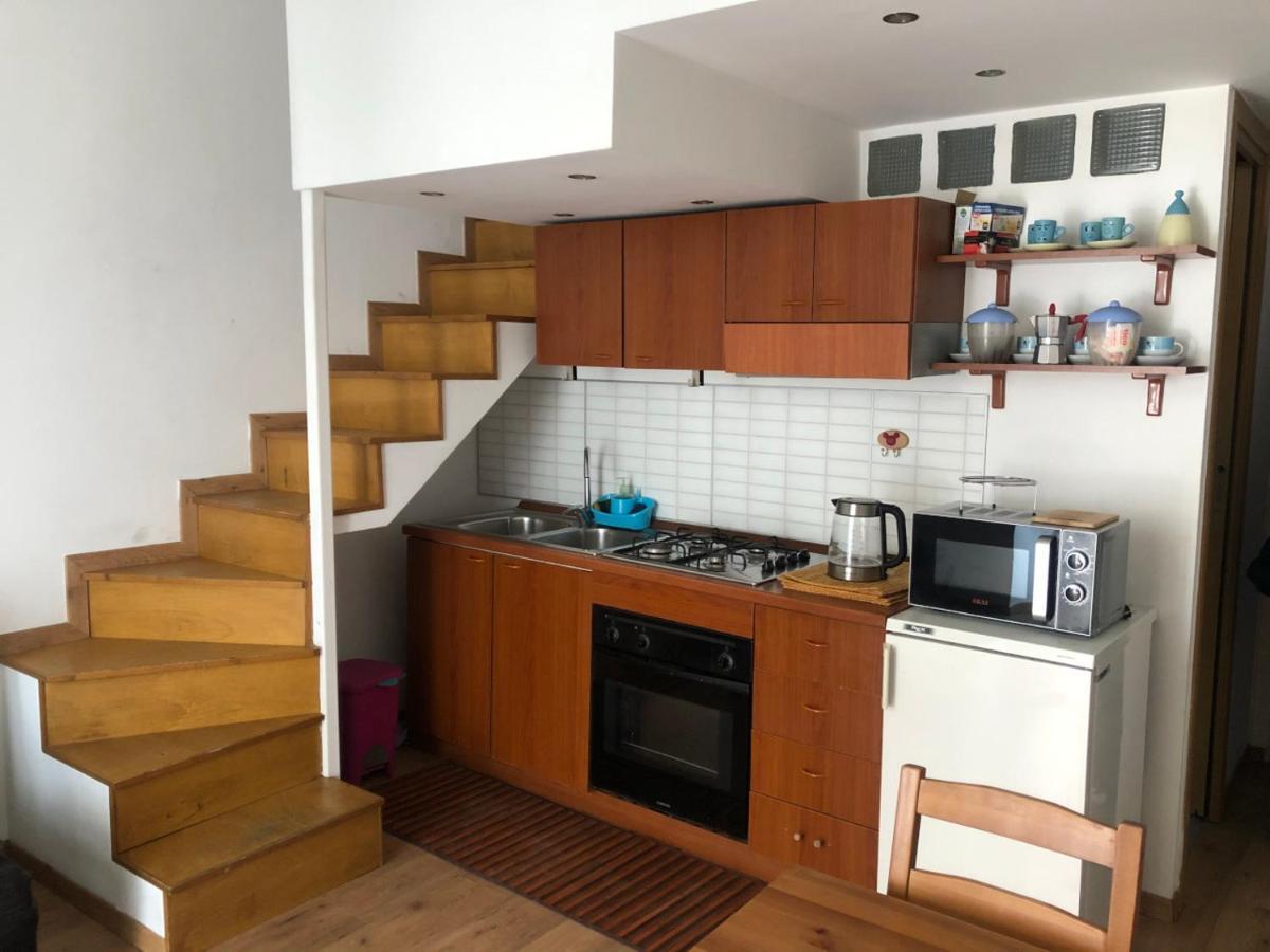 לינה וארוחת בוקר נאפולי Ale & Tizy House מראה חיצוני תמונה