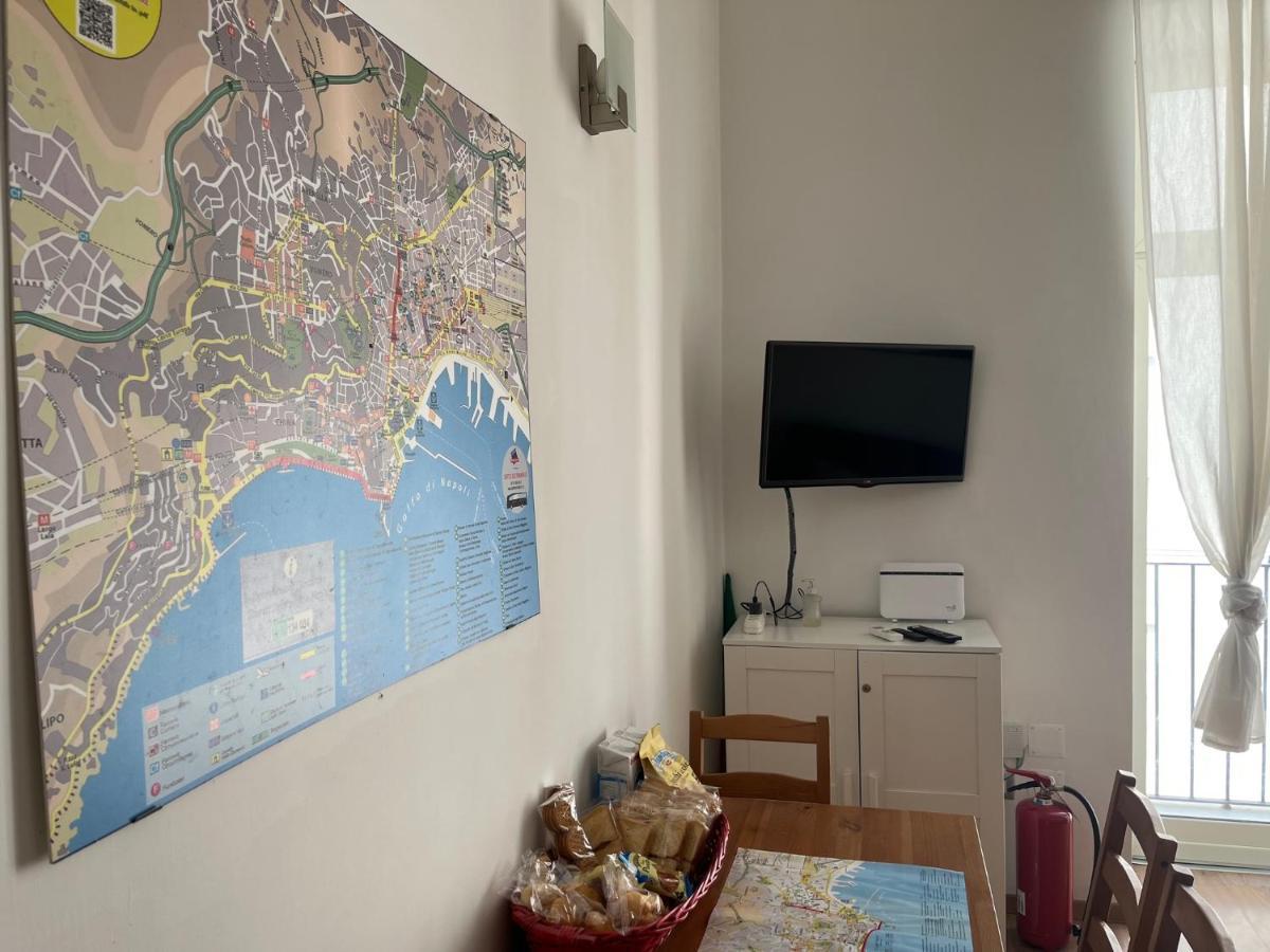 לינה וארוחת בוקר נאפולי Ale & Tizy House מראה חיצוני תמונה