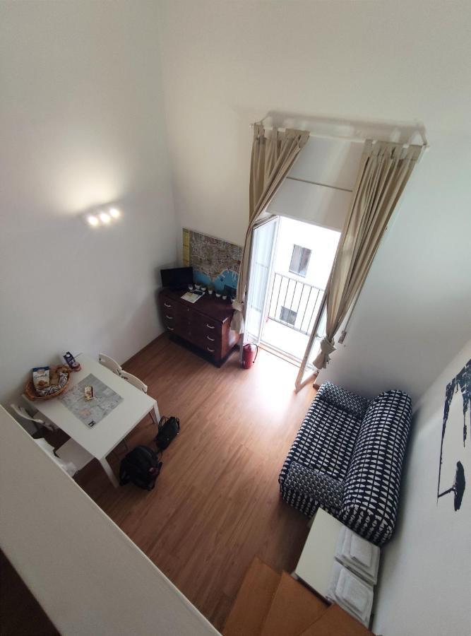 לינה וארוחת בוקר נאפולי Ale & Tizy House מראה חיצוני תמונה