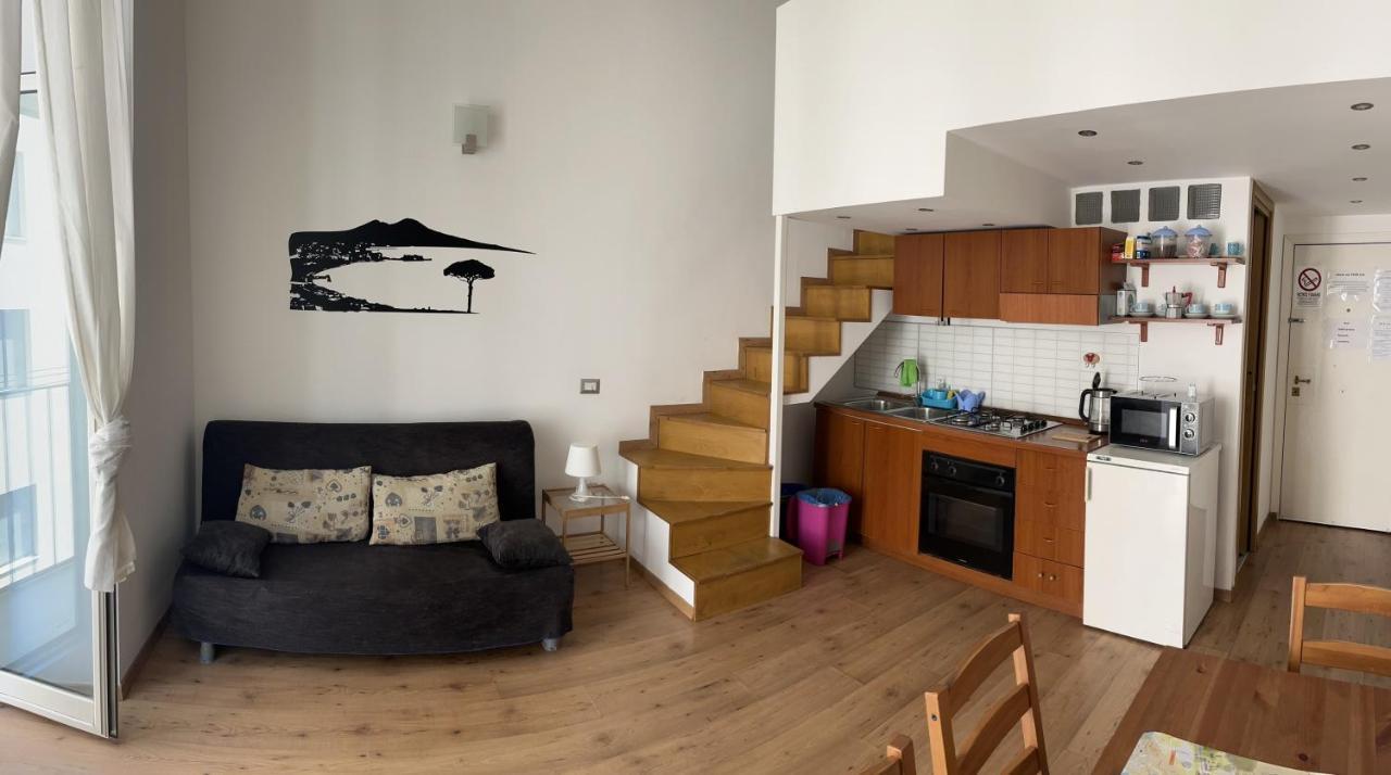 לינה וארוחת בוקר נאפולי Ale & Tizy House מראה חיצוני תמונה
