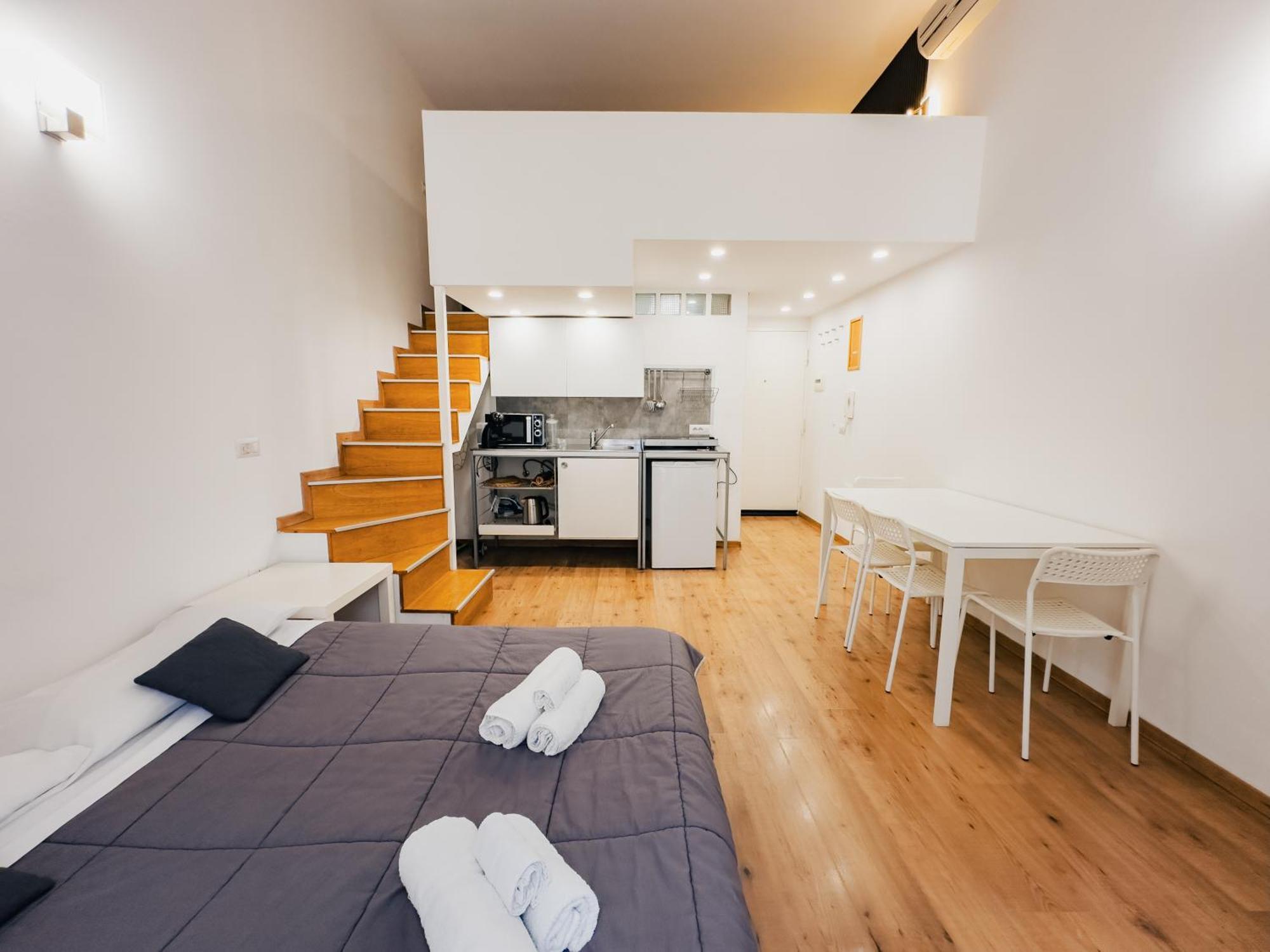 לינה וארוחת בוקר נאפולי Ale & Tizy House מראה חיצוני תמונה