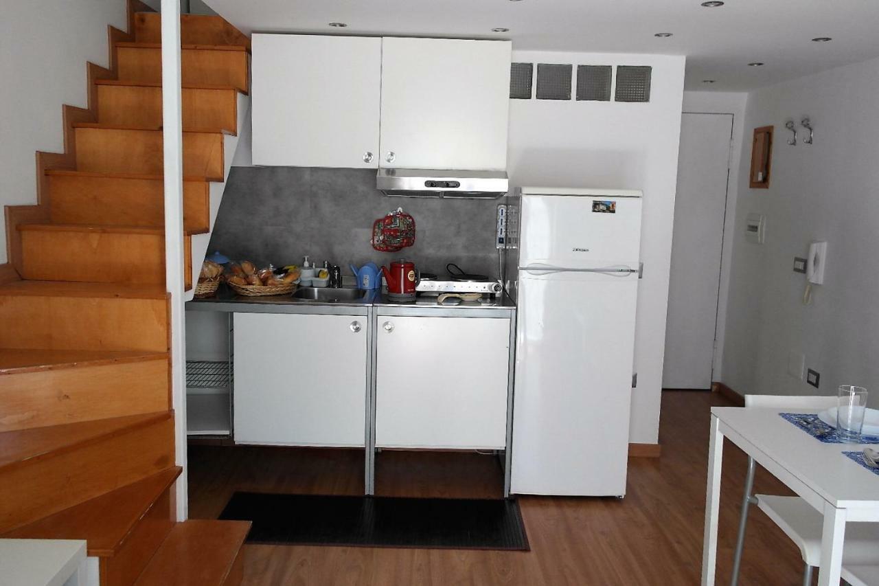 לינה וארוחת בוקר נאפולי Ale & Tizy House מראה חיצוני תמונה